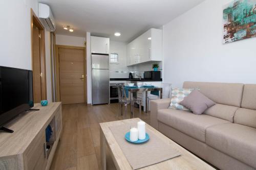 Vistamarina B208 By Ivi Real Estate Apartment Torremolinos Exterior photo